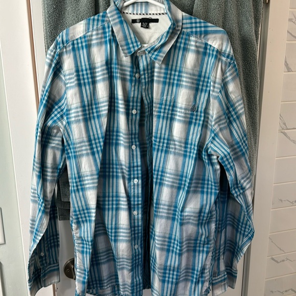 Men’s XL volcom long sleeve - Picture 1 of 3